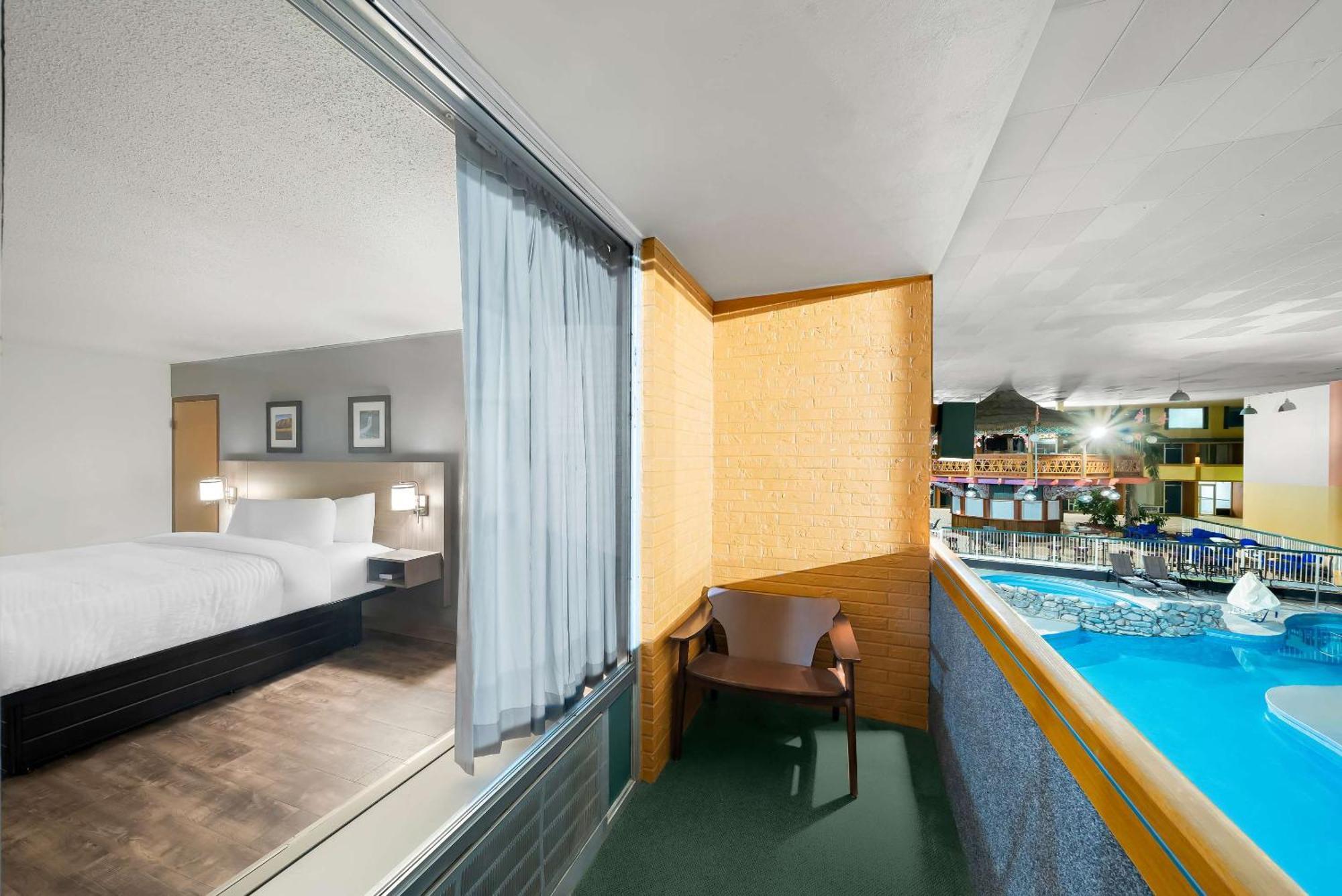 Clarion Inn & Suites And Convention Center เคิร์นนีย์ ภายนอก รูปภาพ